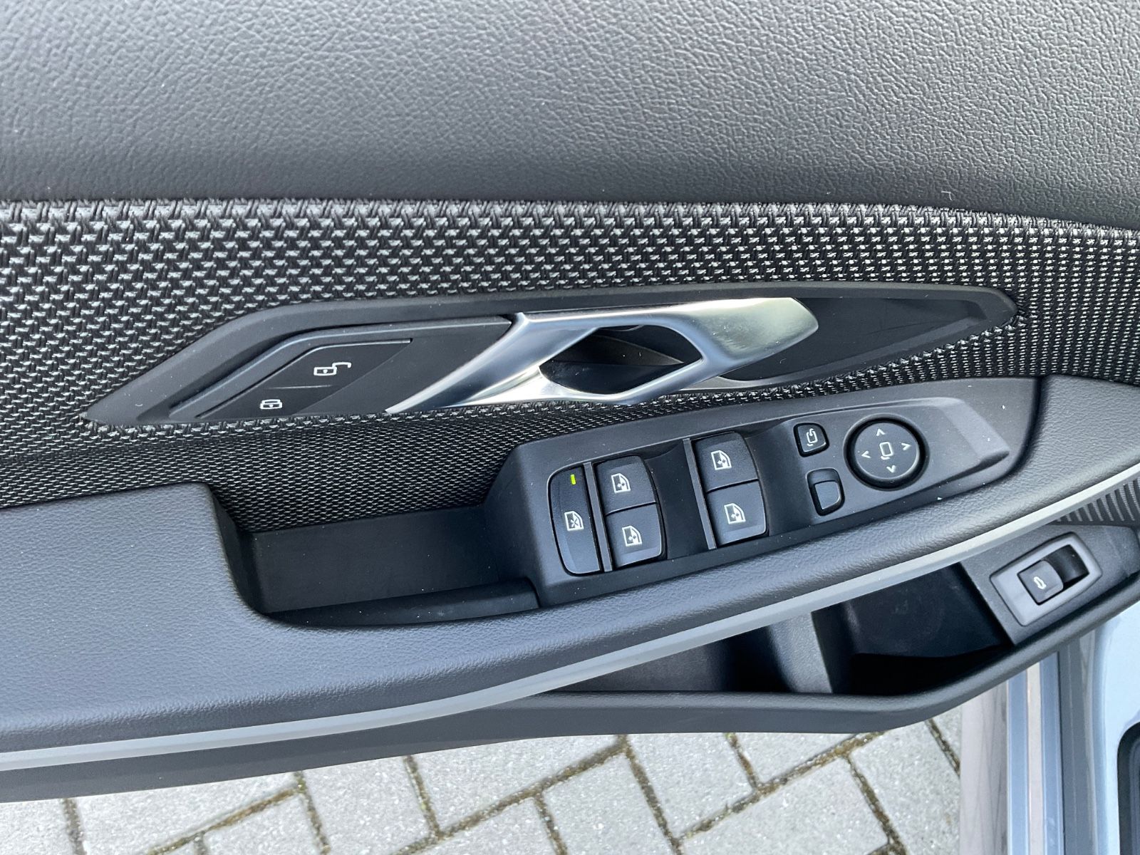 Fahrzeugabbildung BMW 320d xDrive Touring Advantage Automatic