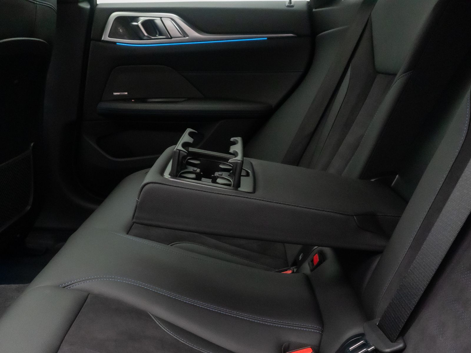 Fahrzeugabbildung BMW i4 M50 Gran Coupe HUD DAB Laser 360°Glasdach 20"