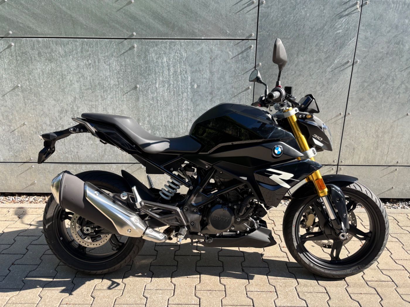 Fahrzeugabbildung BMW G 310 R
