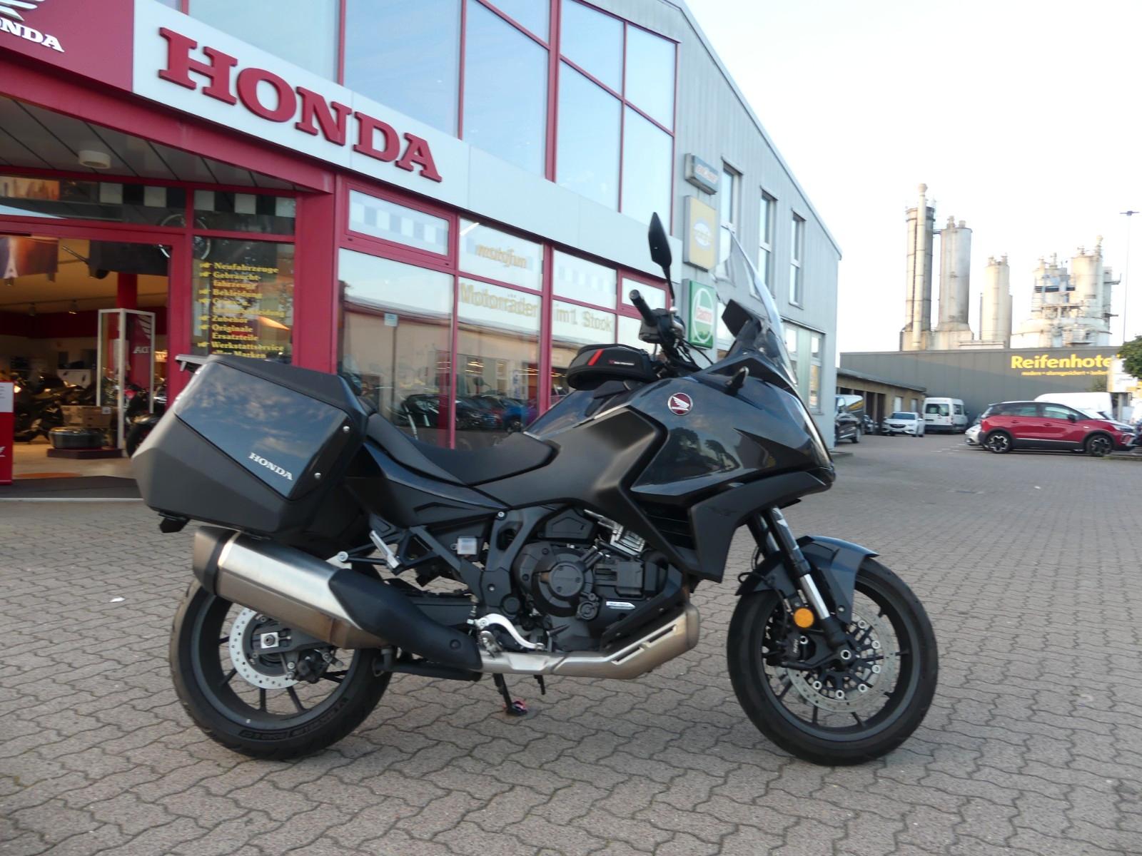 Honda NT1100 DCT mit ABS , incl. Anlieferung