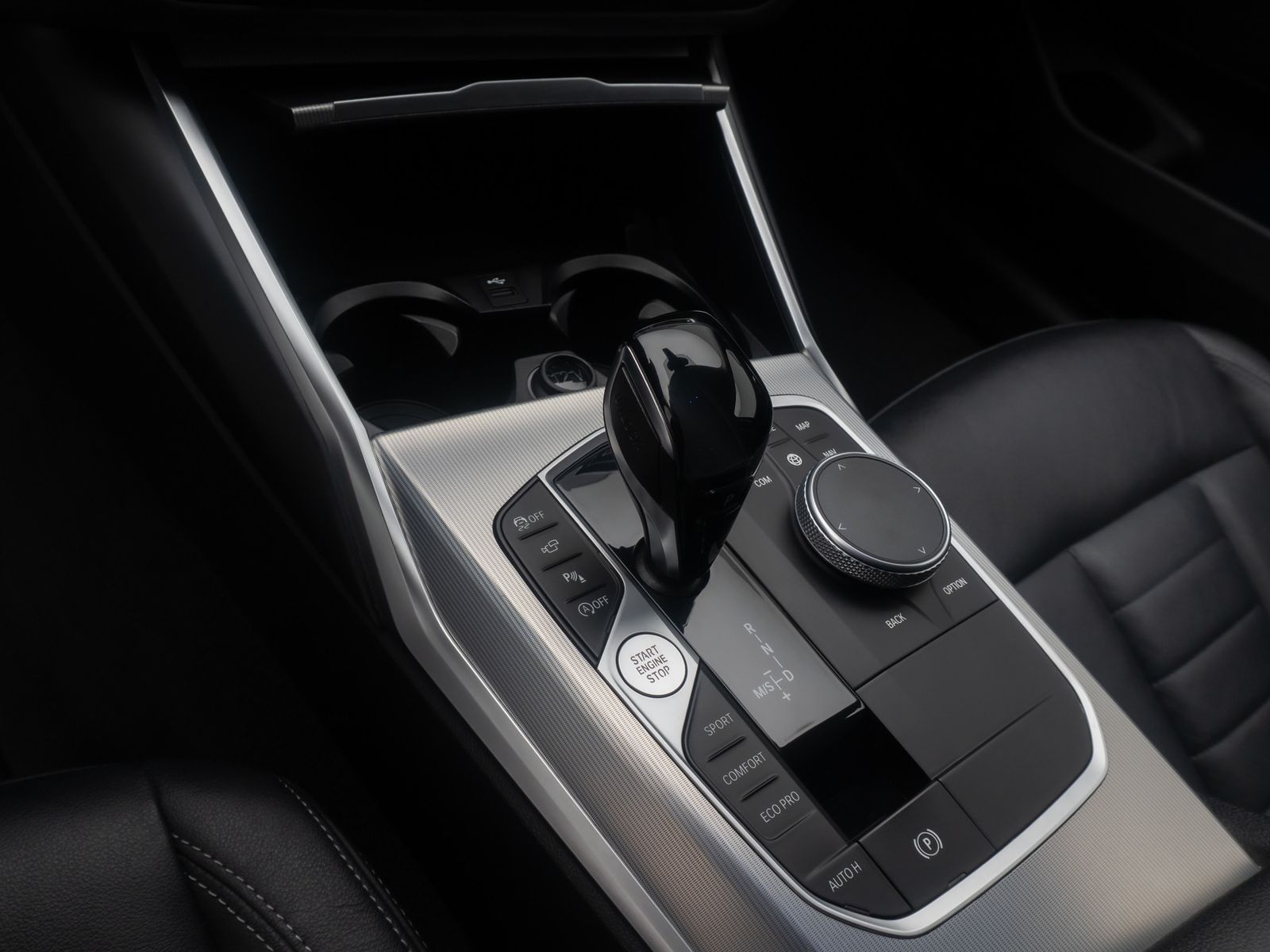 Fahrzeugabbildung BMW 330i xD Luxury Line HUD DAB Komfort 360&deg; Leder