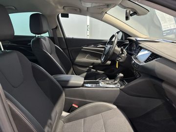 Fotografie 6 des Opel Insignia Grand Sport 2.0 Diesel Automatik Elegan