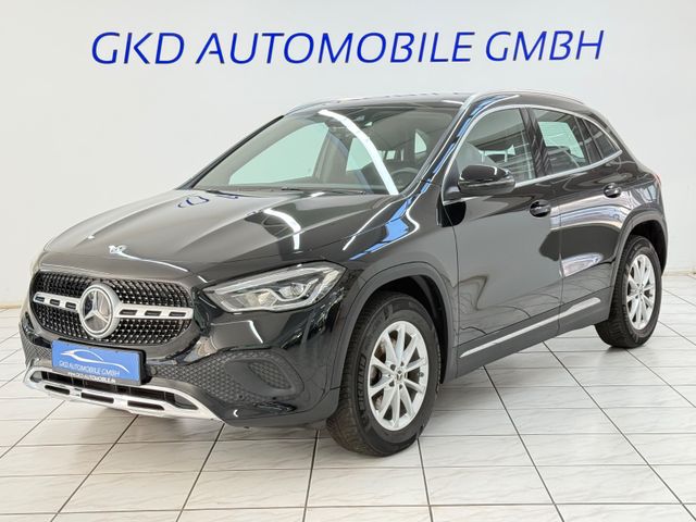MERCEDES-BENZ GLA 200 Progressive*LED*Navi*Carplay