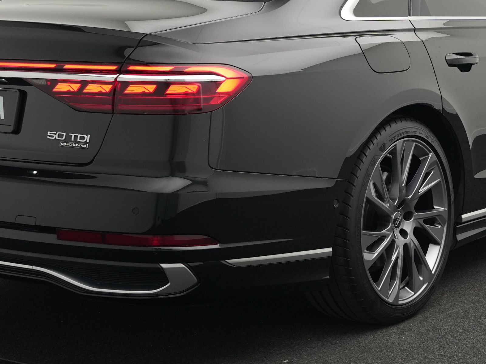 Audi A8 - Bild 23