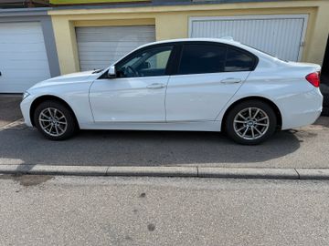 BMW 320 - 4