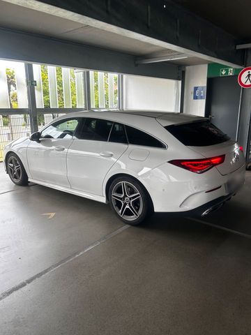 MERCEDES-BENZ Mercedes-Benz CLA 180 Shootingbrake ,AMG line