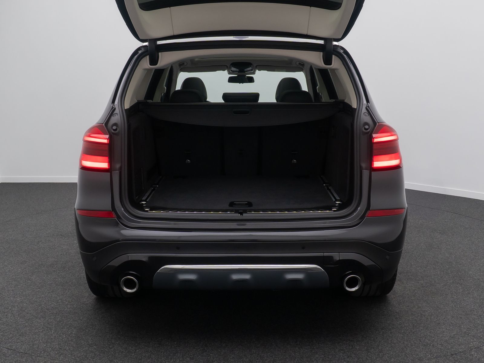 Fahrzeugabbildung BMW X3 xD30i Luxury Line AHK Panorama HUD DAB 21Zoll