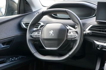 Fahrzeugabbildung Peugeot 3008 Allure Pack HDI EAT8*Navi CarPlay*Kamera*
