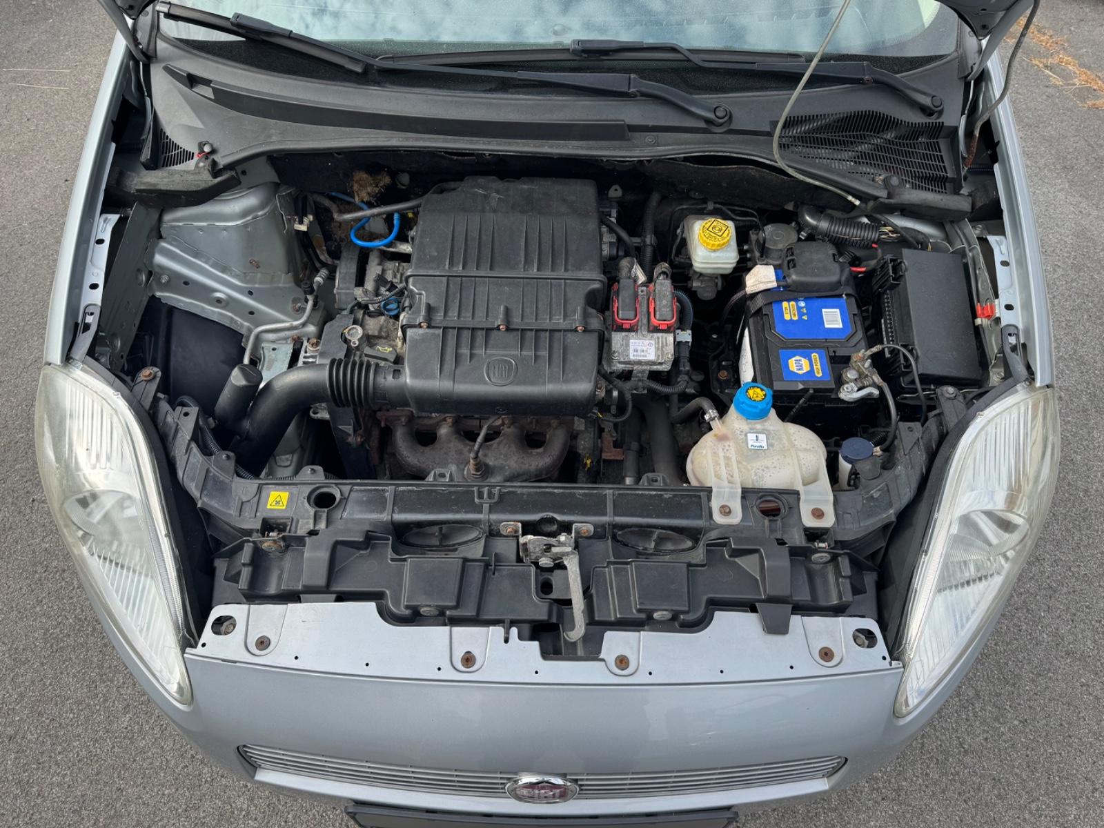 Fiat Grande Punto 1.4 8V Start*TÜV&SERVICE NEU*