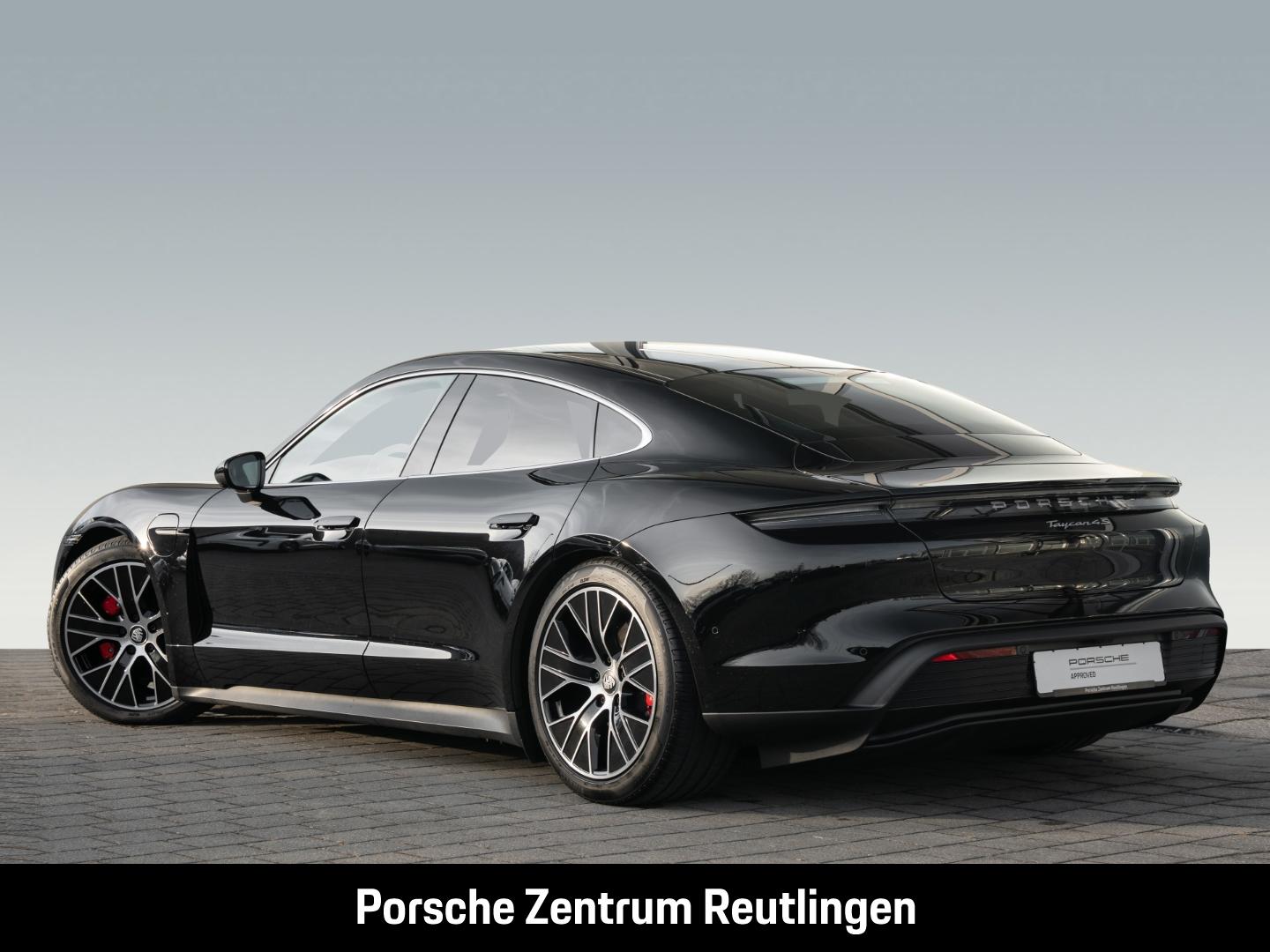 Porsche Taycan 4S Burmester HA-Lenkung InnoDrive Head-Up