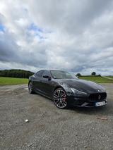 Maserati Ghibli 3.8 V8 Trofeo Auto Trofeo - Maserati Ghibli: Trofeo