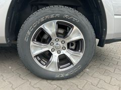 Fahrzeugabbildung Dodge RAM 1500 CrewCab Laramie 5.7L V8 AHK dt.Fzg