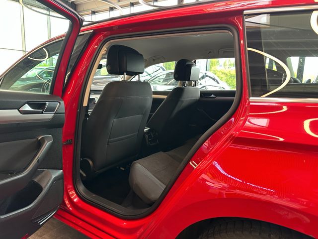 Volkswagen Passat Variant *Massage*Keyless*Tempo*Navi*