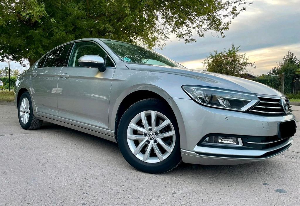 Image of Volkswagen Passat