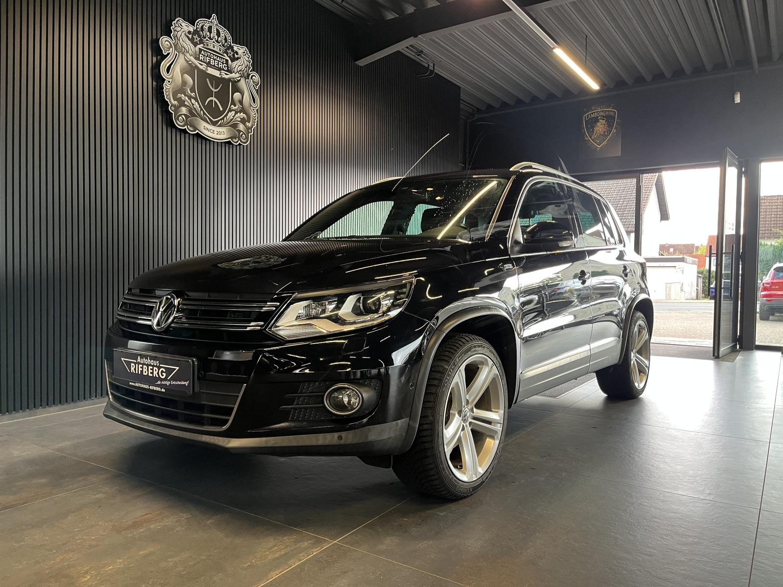 Volkswagen Tiguan 1.4 TSI LOUNGE SPORT& STYLE/19Z/PANO/AHK