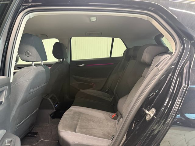 Golf VIII Life 1.5 TSI AHK STNDHZG LED