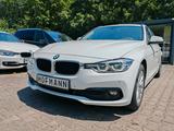 BMW 318d Aut 2.0 d  Advantage  TOP Navi LED 2 Hand - BMW 318 mit Diesel-Antrieb: Kombi, 2.0
