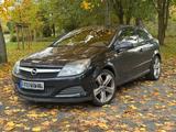 Opel Astra GTC 1.6 Ecotec 85kW GTC - Opel Astra: Coupe, 1.8