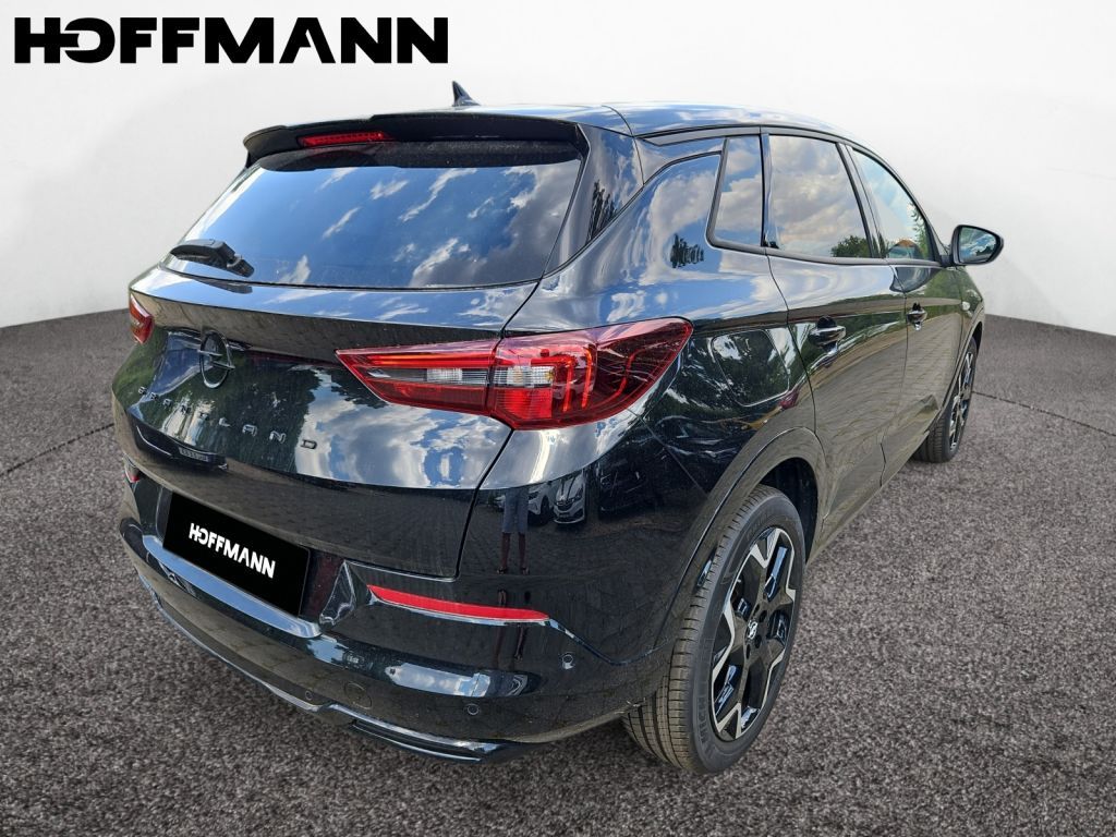 Fahrzeugabbildung Opel Grandland 1.2 GS Navi LED Matrix Park&Go WKR Alu