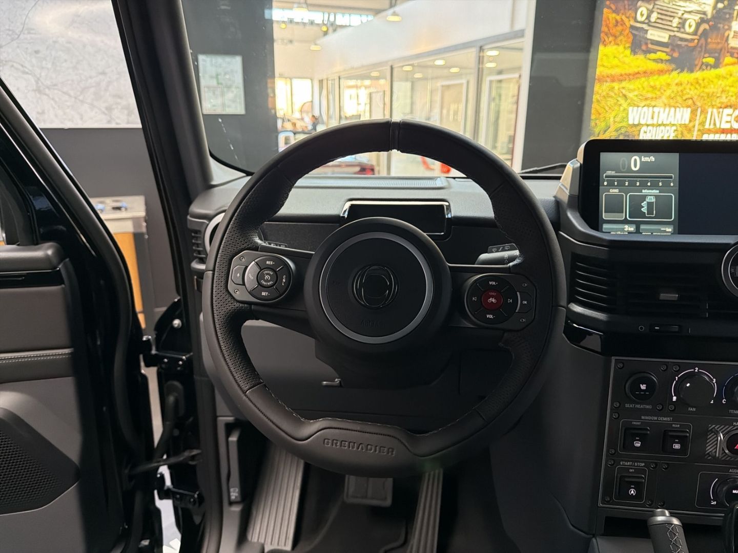 Fahrzeugabbildung INEOS Grenadier SW ''Black Edition'' *Sondermodell* Le