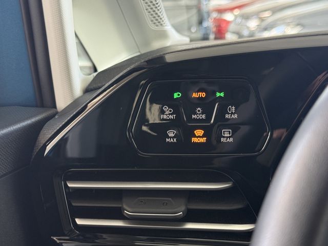 Volkswagen Caddy Maxi eHYBRID DSG STYLE ACC KAM 7SITZ AHK