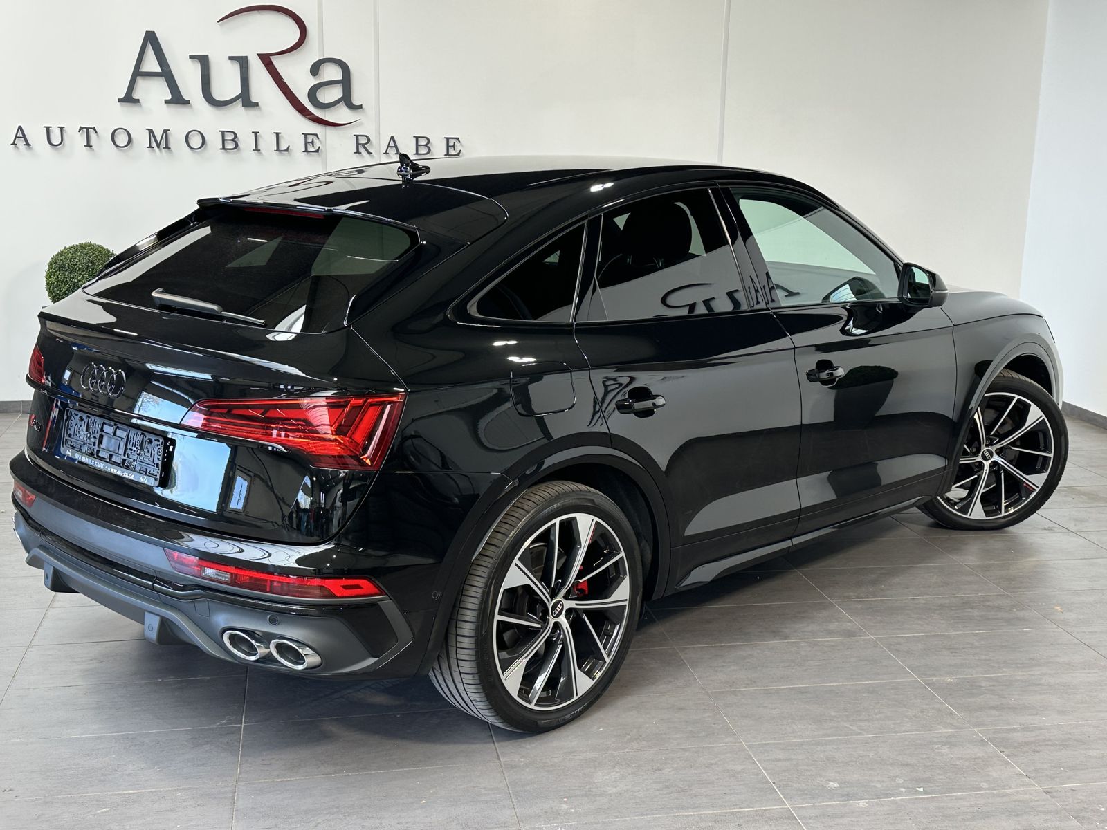 Fahrzeugabbildung Audi SQ5 SpB Black NAV+LED+HUD+LUFTFEDERUNG+DSP+21ZO