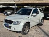 Suzuki Grand Vitara 1.9 DDiS 3 porte Offroad - weiße Suzuki Grand Vitara