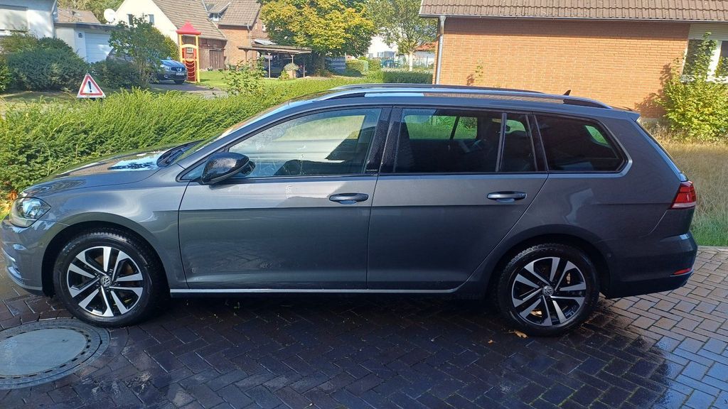 Image of Volkswagen Golf