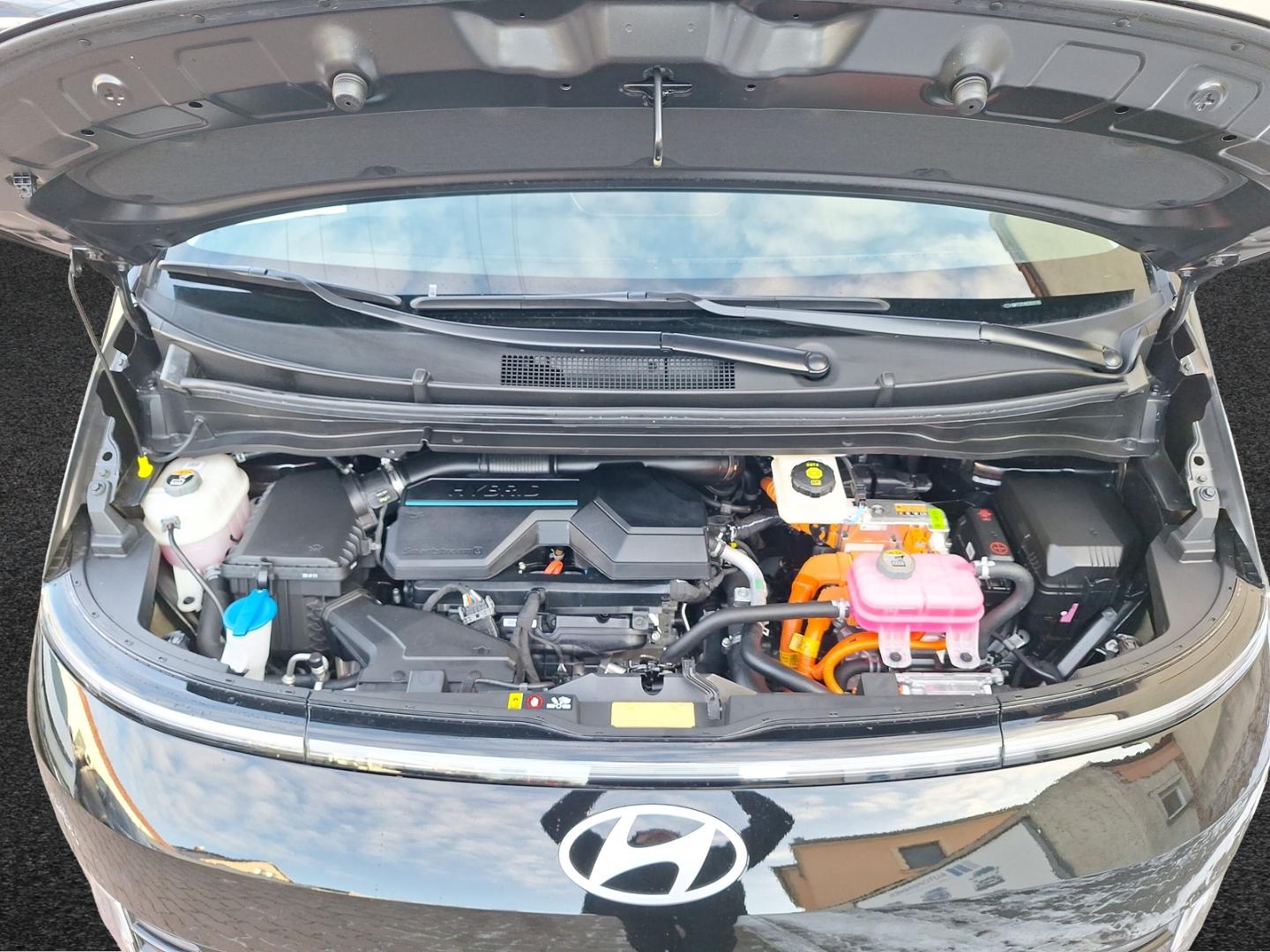 Hyundai STARIA Hybrid AT TREND 9-S LED Navi 360° Privacy