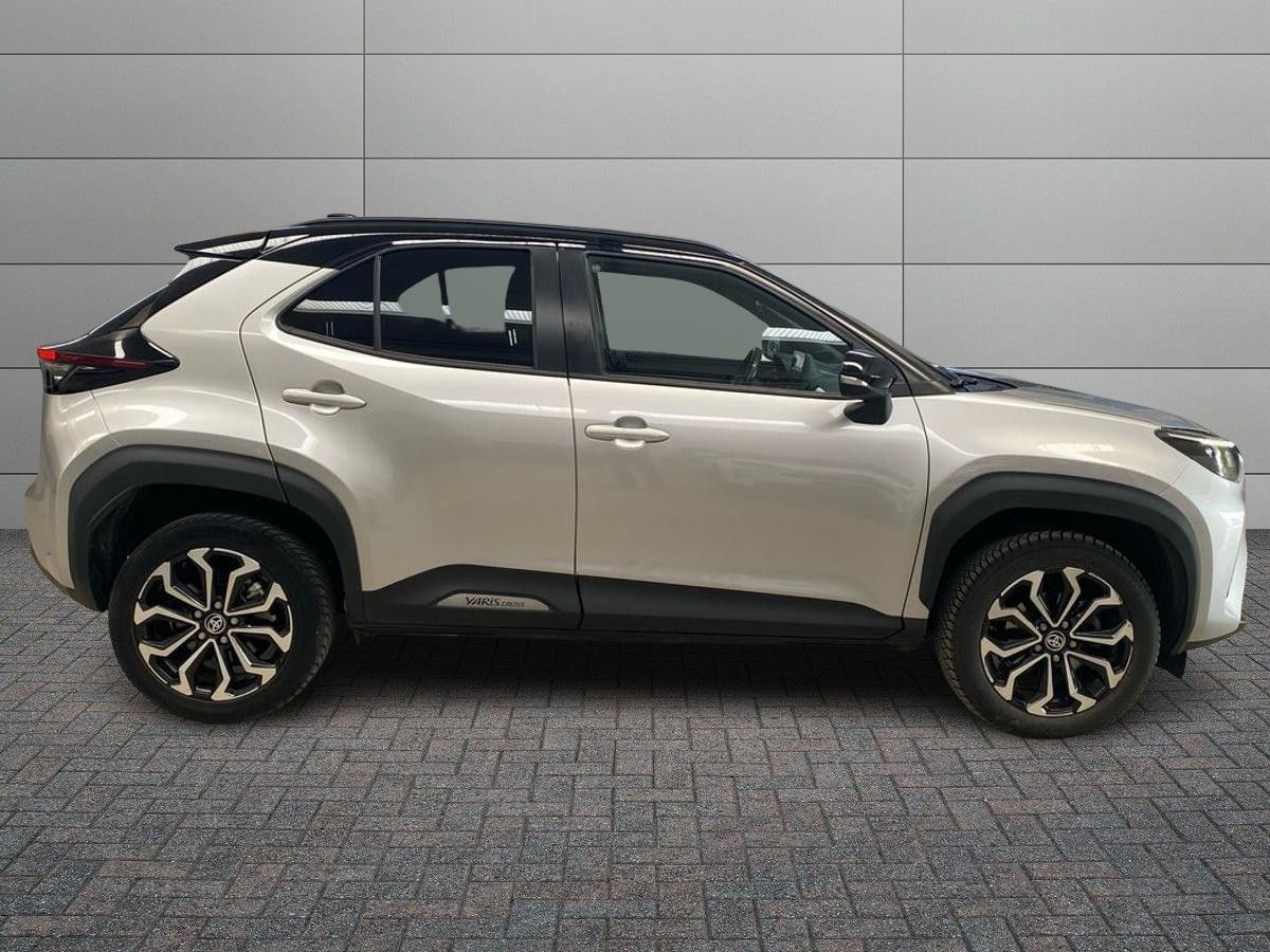 Other TOYOTA Yaris Cross - Yaris Cross 1.5 Hybrid 5p.  imagem 3