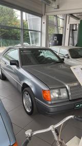 Mercedes-Benz 300 E - Mercedes-Benz 300: Coupe, 300e