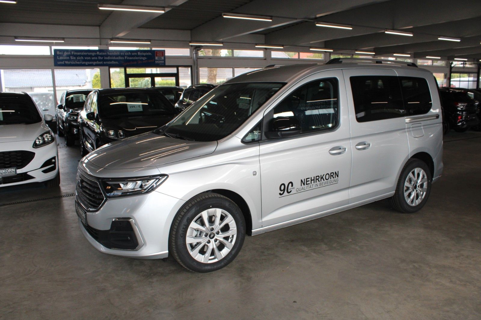 Fahrzeugabbildung Ford Tourneo Connect Titanium 2,0 EcoBlue Automatik