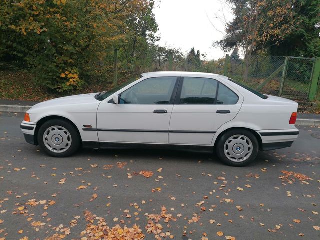 BMW 320.E36.Klima.Tü5.26.1Rentnerhand.s.g.Zustand