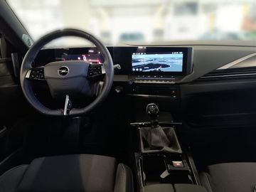 Fotografie 3 des Opel Astra Sports Tourer 1.2 Turbo GS