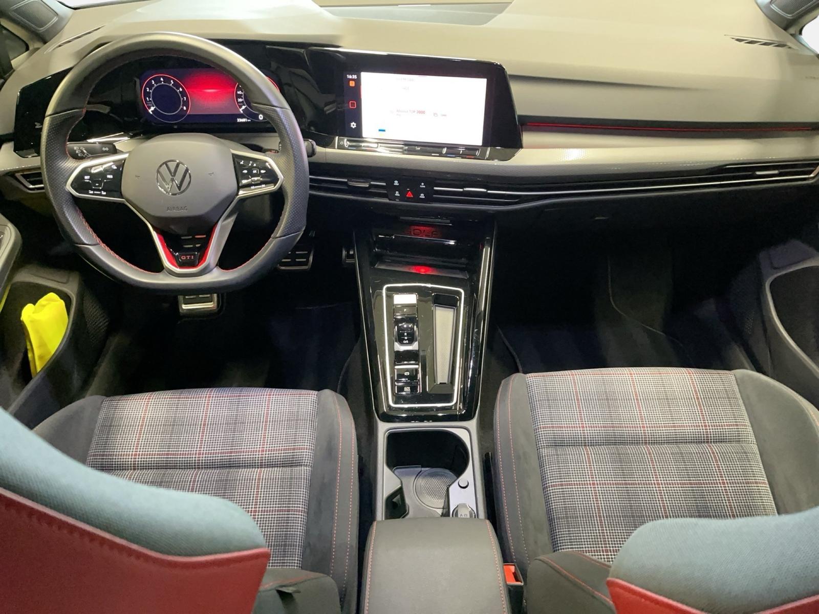 Volkswagen Golf VIII GTI 2.0 TSI DSG AUT LED LM PDC SportS., миниатюра 10