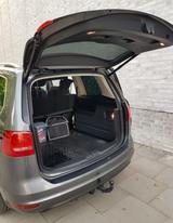 Volkswagen VW Sharan 2.0 TSI DSG Highline / AHK / Bi Xenon  - Volkswagen Sharan mit Benzin-Antrieb: Kleinbus, 2.0