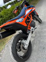 KTM 690 SMC R - KTM SM R