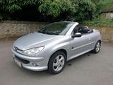 Peugeot 206 CC 1,6 Liter - Peugeot 206 mit Benzin-Antrieb: Cabrio, 1.6