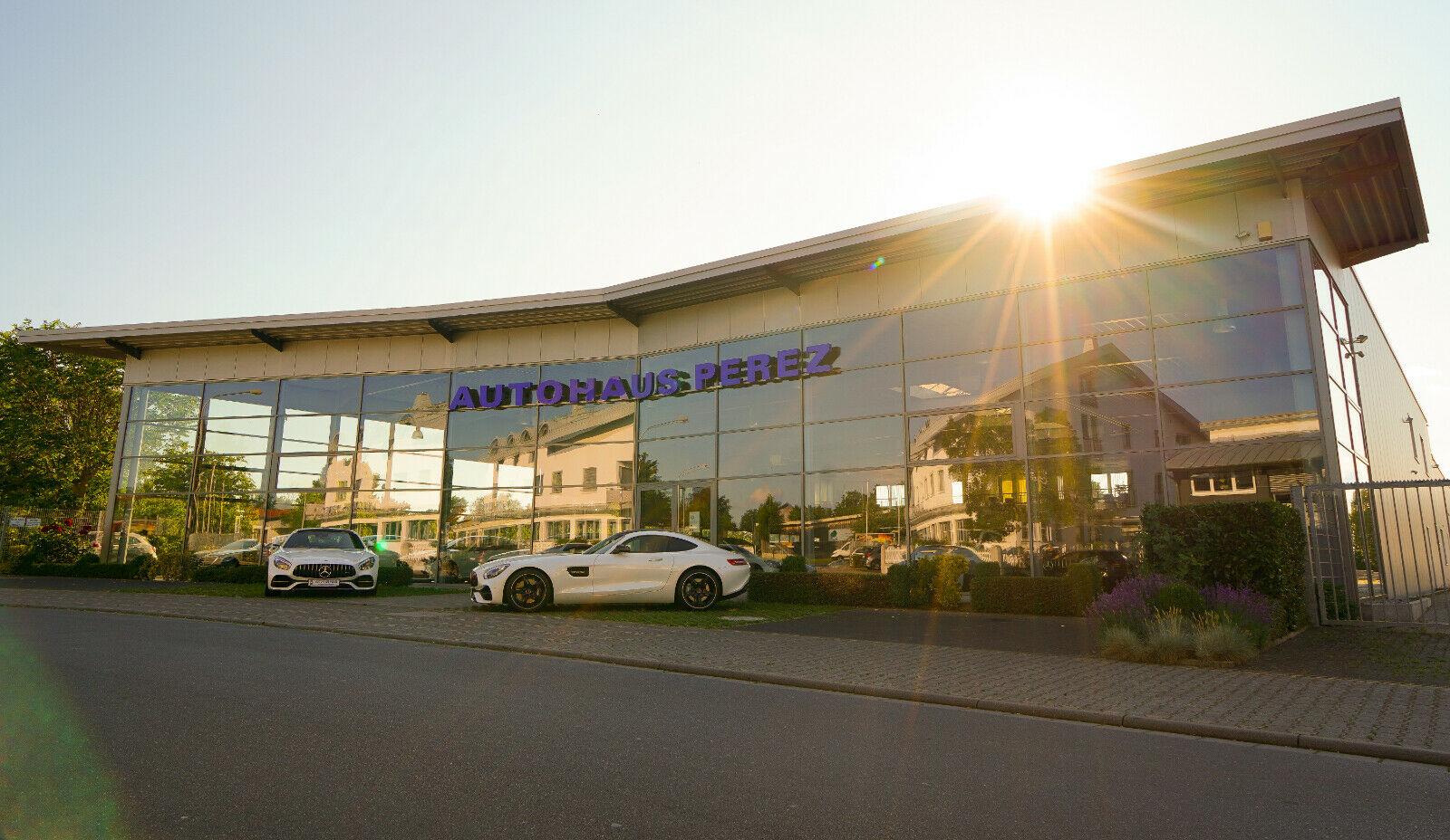 showroom-image-main