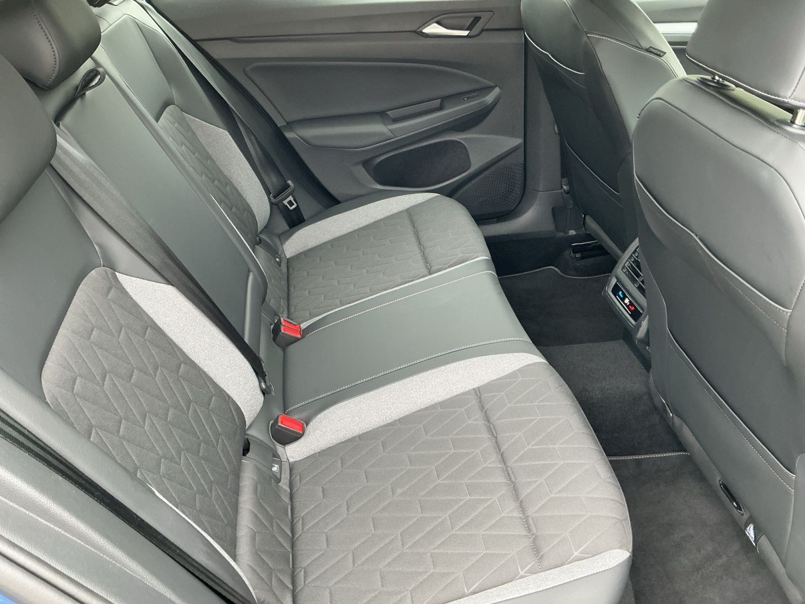 Volkswagen Golf - Bild 16