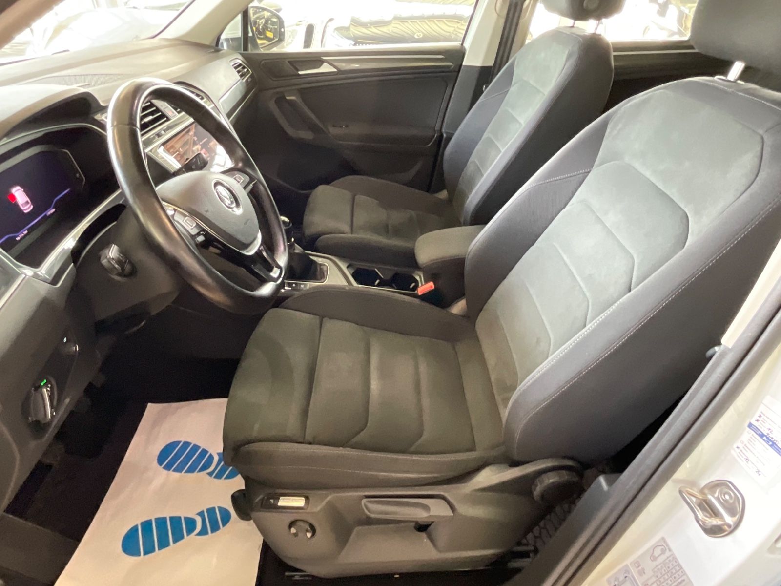 Fahrzeugabbildung Volkswagen Tiguan Comfortline 2.0TDI *DIGITALTACHO*LED*360°