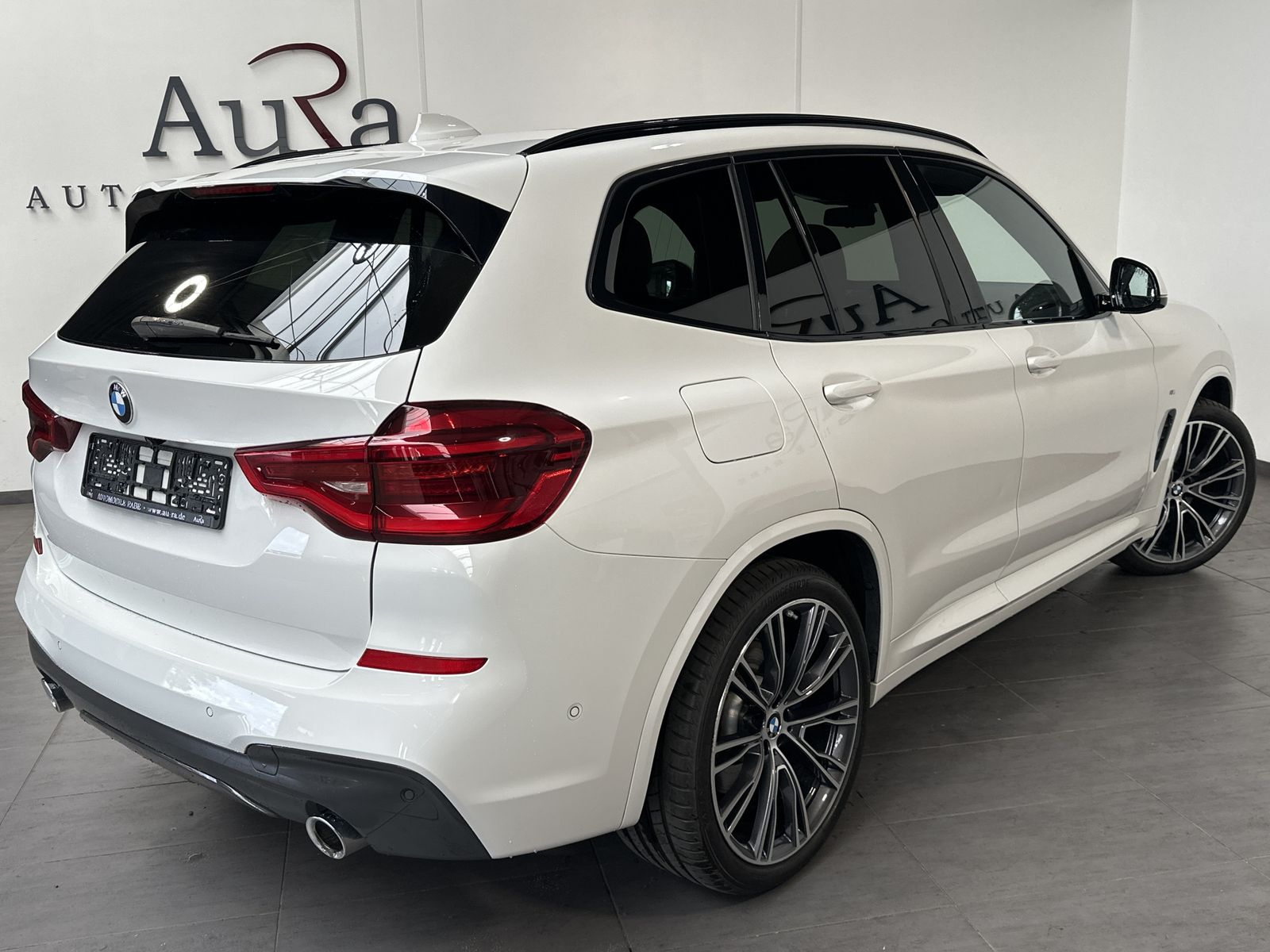 Fahrzeugabbildung BMW X3 xDrive30d M-Sport NAV+LED+PANO+21ZO+HUD