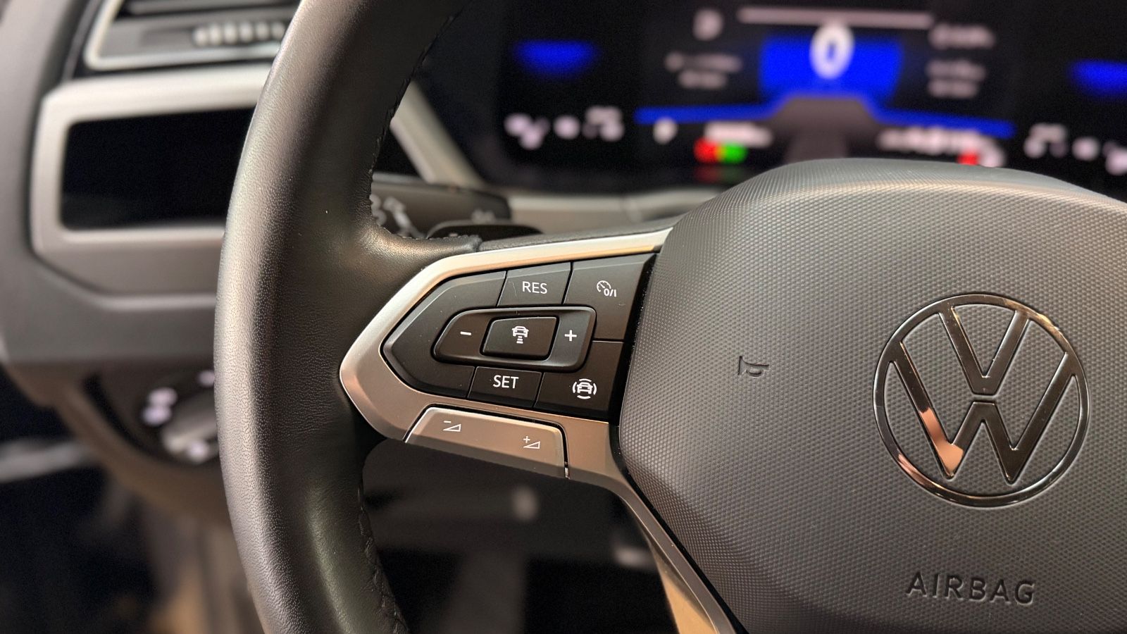VW Touran Touran Comfortline AHK|Dynaudio|7-Sitzer|Kamera Vorschau 28