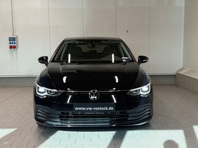 Golf VIII Life 1.5 TSI AHK STNDHZG LED