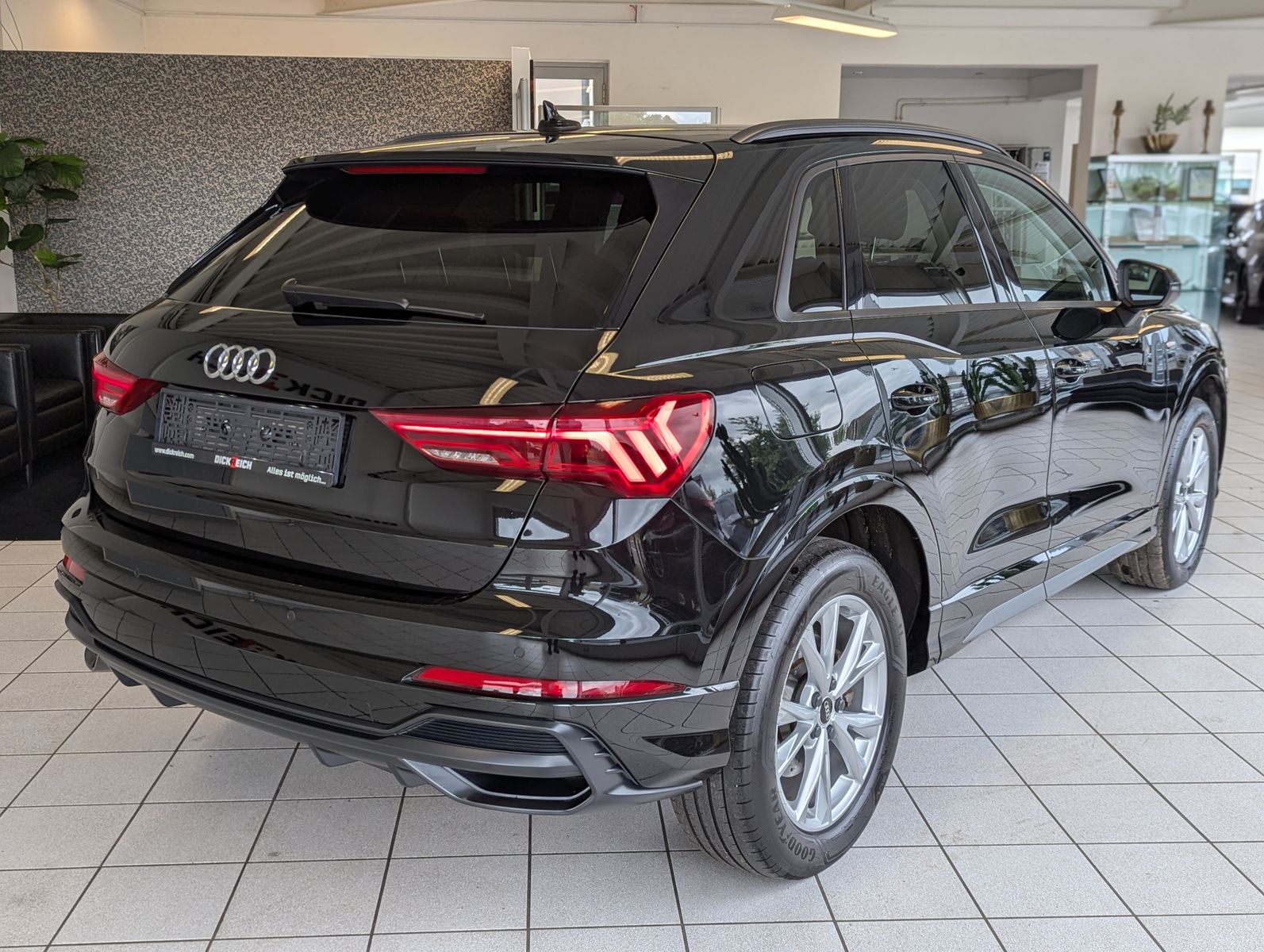 AUDI Q3 45 TFSI e S-tr. Sport-Sitze Leder ACC AHK 18" - Image 7