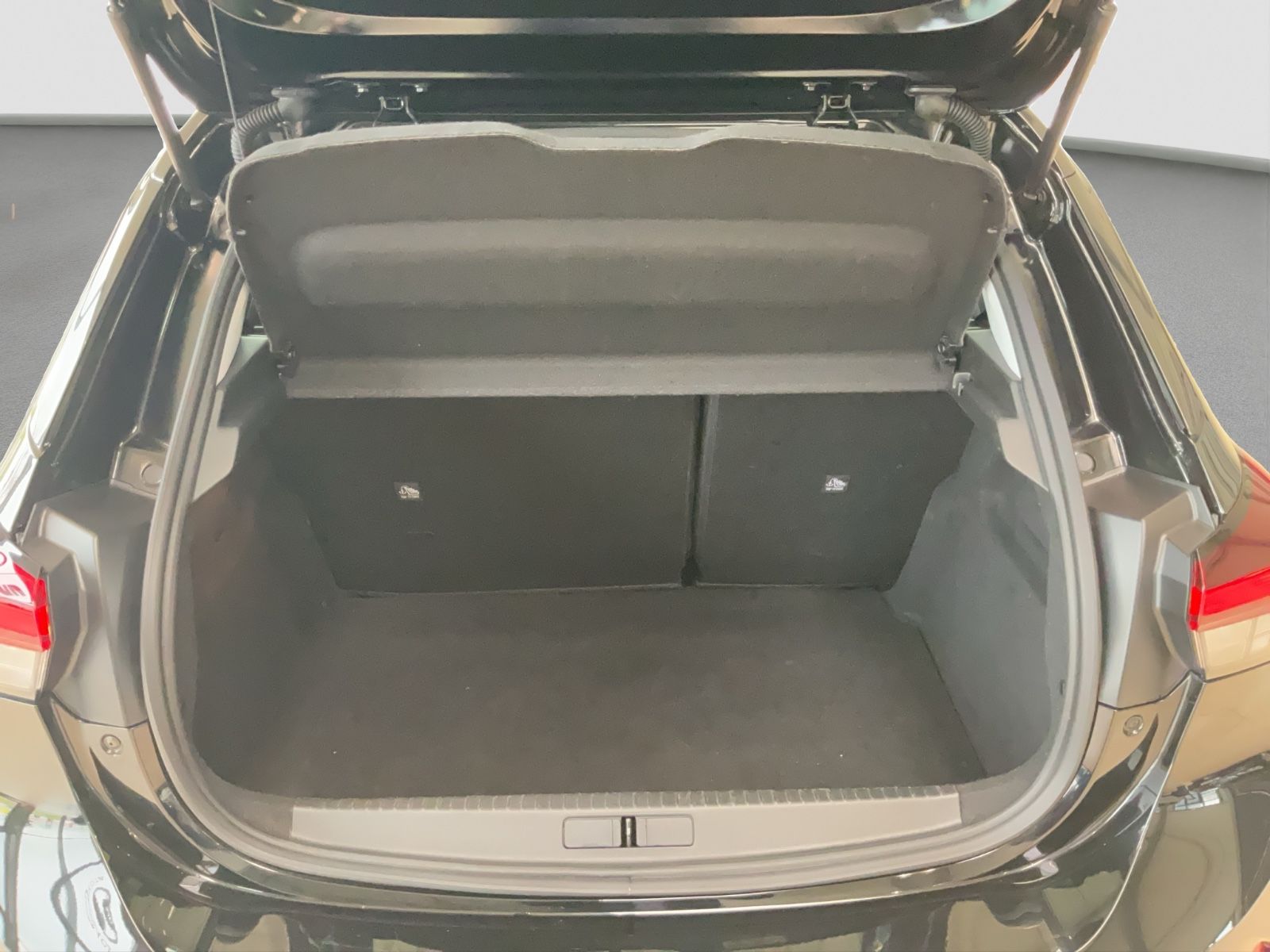 Fahrzeugabbildung Opel Corsa F