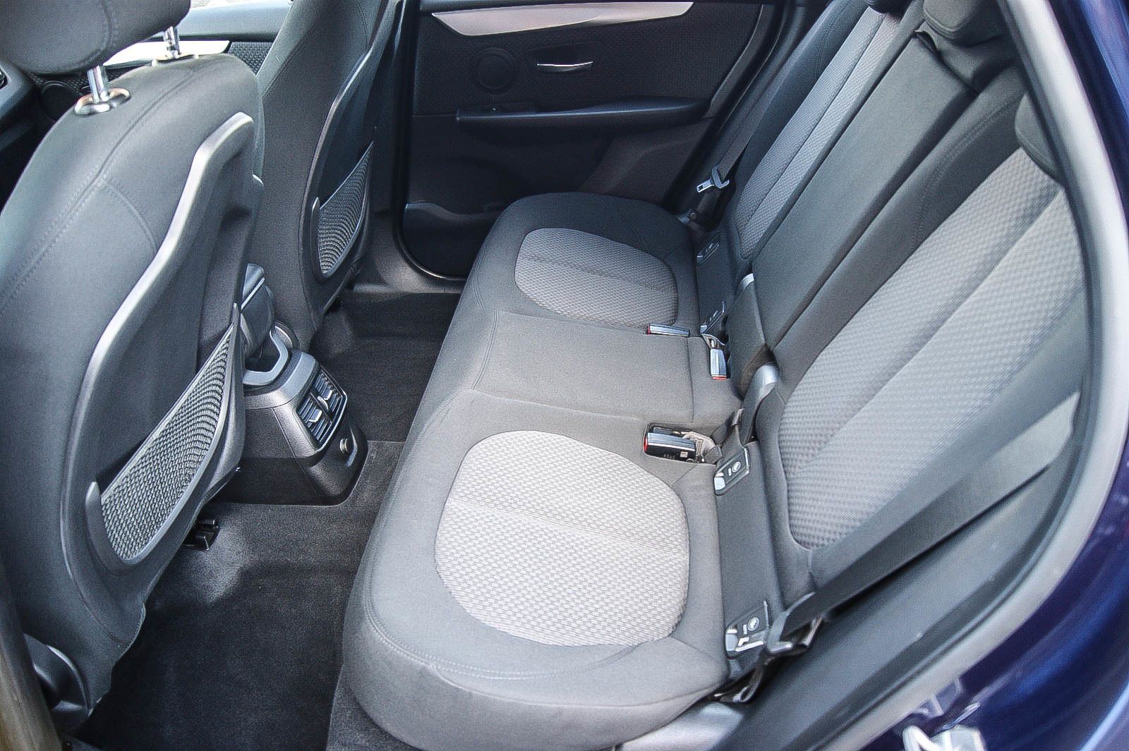 Fahrzeugabbildung BMW 225 xe Active Tourer Aut ADVANTAGE PDC SHZG NAVI