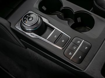Ford Kuga 2.5 Plug-In Hybrid Titanium X Einparkassi.