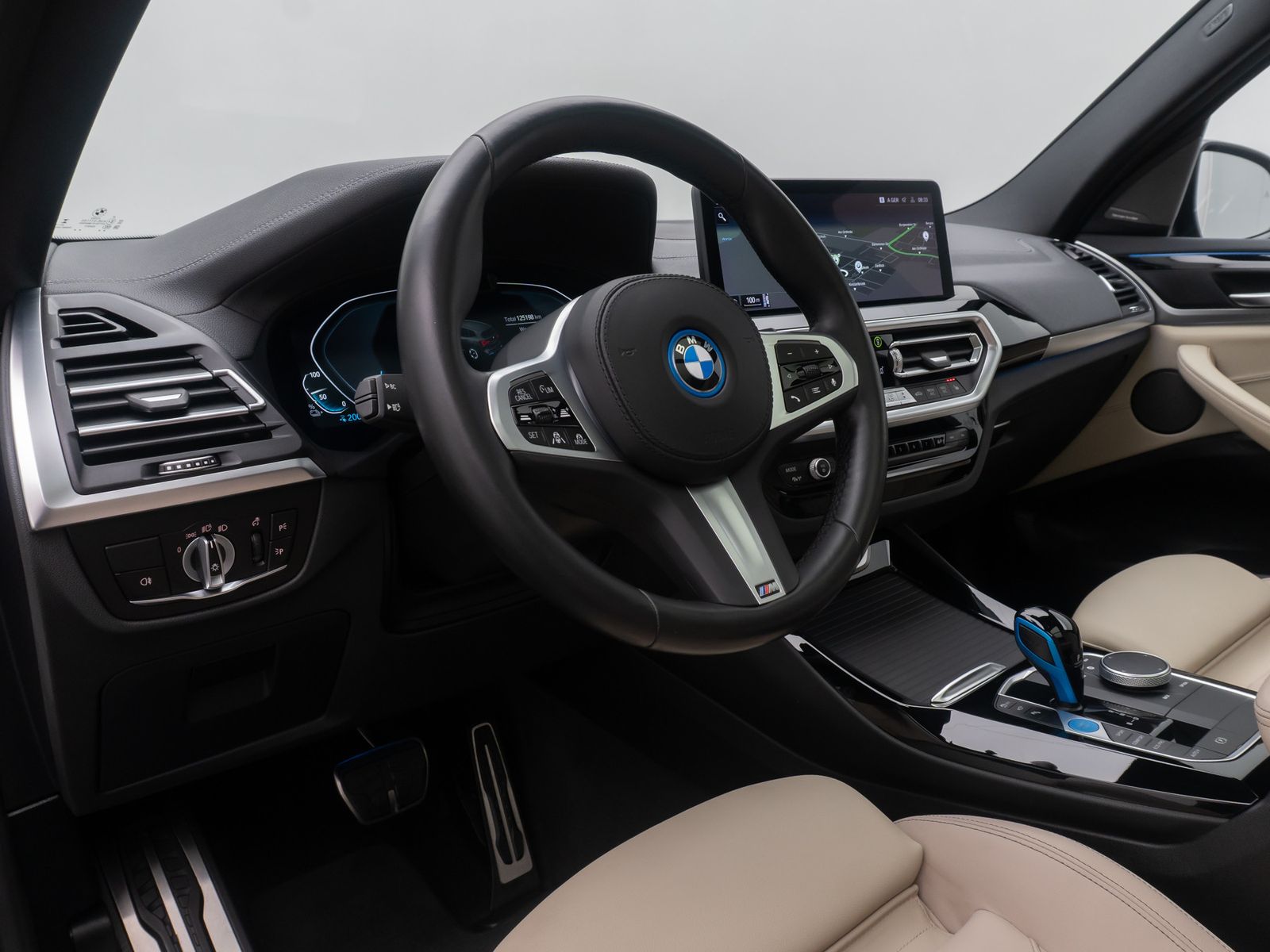 Fahrzeugabbildung BMW iX3 IMPRESSIVE H/K HUD AHK 360° Panorama 20Zoll