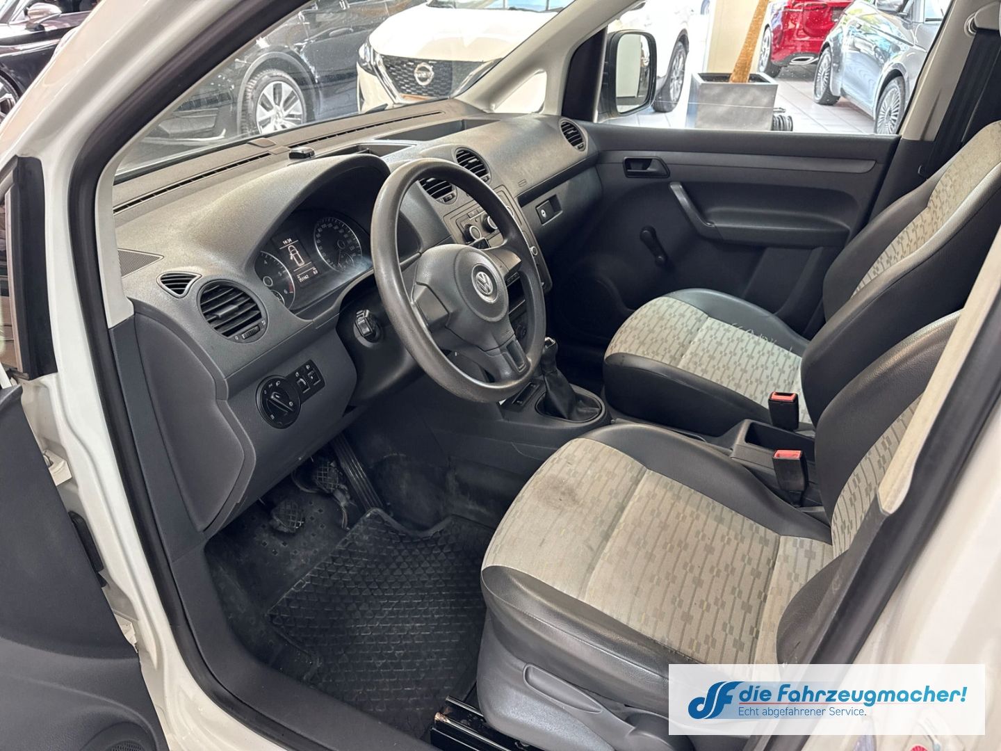 Fahrzeugabbildung Volkswagen Caddy Kasten TÜV 09/26 AHK Klimaauto *EXPORT